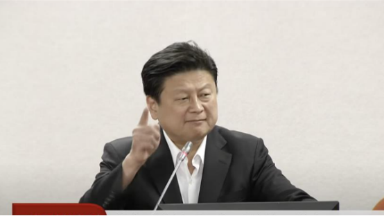 台立法机构再爆口角!蓝绿"立委"争执近10分钟,"场面混乱"