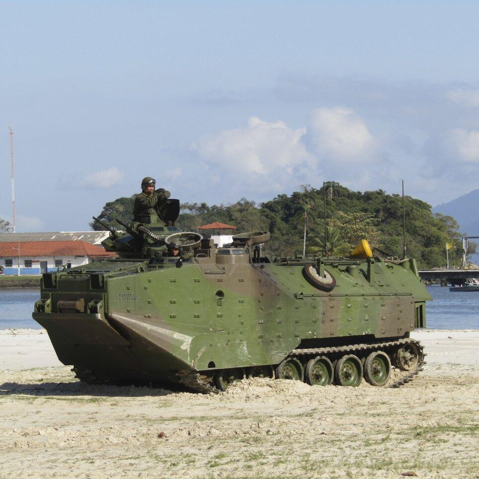 巴西海军陆战队的美制两栖装甲车