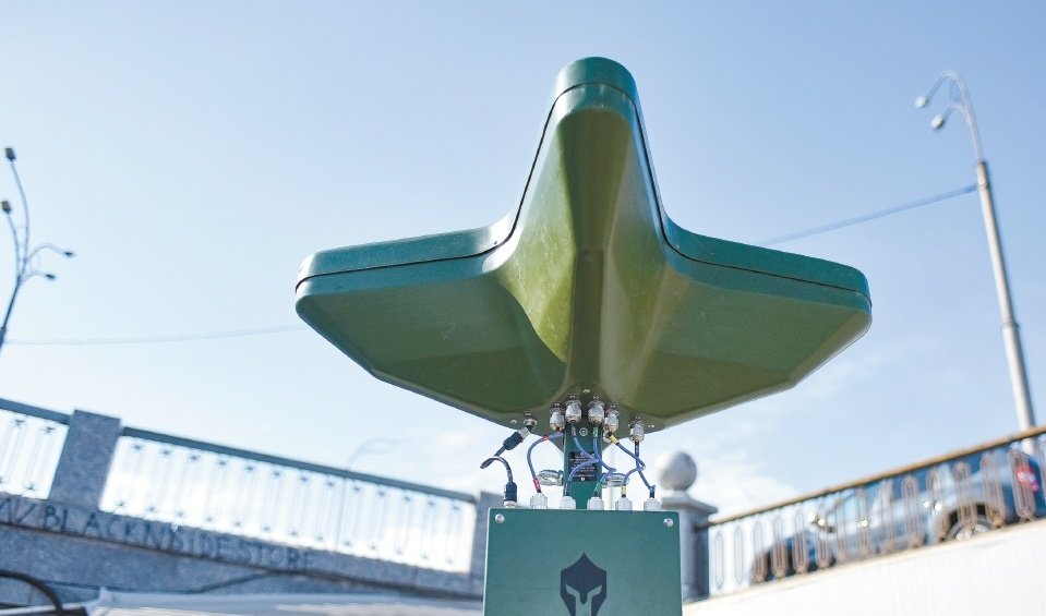 11日，烏克蘭基輔軍事裝備展展出反無人機(jī)系統(tǒng)。（視覺中國(guó)）