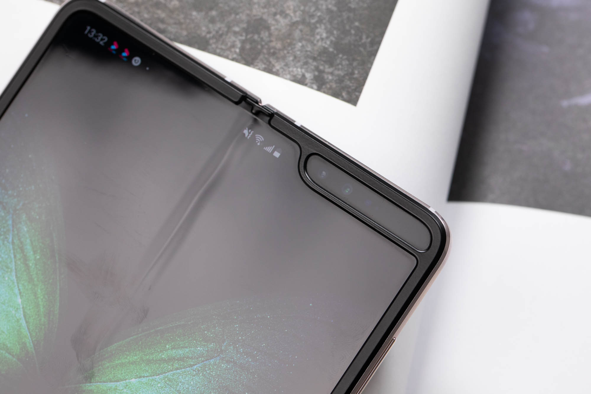 折叠屏形态多任务处理02三星w20025g版手机体验