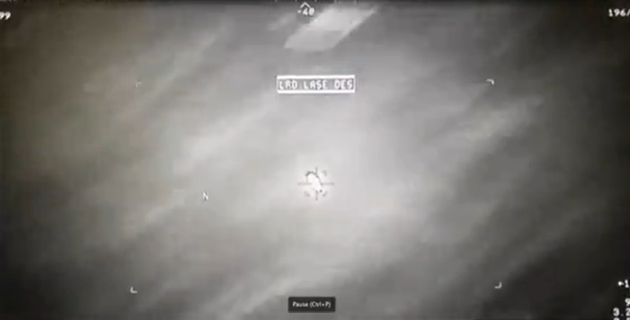 美国众议员埃里克·伯利森当地时间9月9日在国会听证会上公布的视频截图。图自美媒