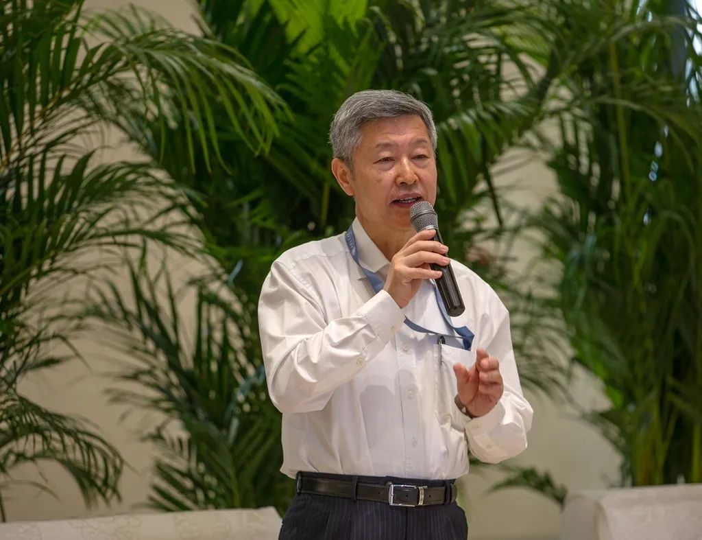 赵一德表示,各位院士是我国科学技术界,工程技术界的杰出代表,是国家