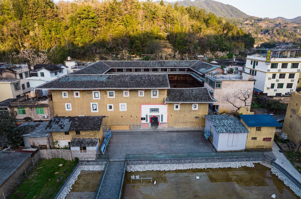 航拍福建龙岩永定土楼景区 世界非遗客家围屋