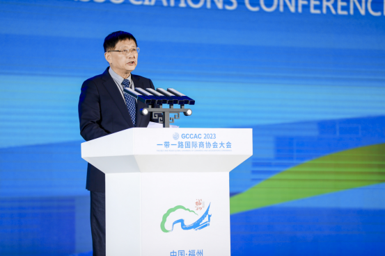 中国国际经济技术合作促进会理事长杨春光作主旨演讲