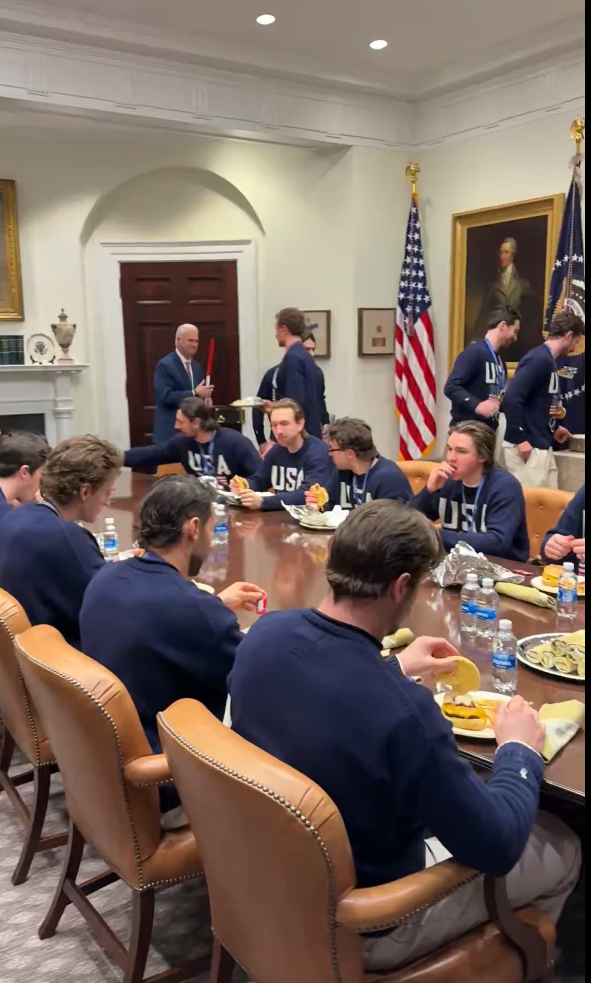 索托发布的视频截图。图源:社交平台X