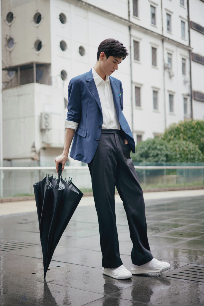 龚俊 带给你夏天不一样的清爽风格