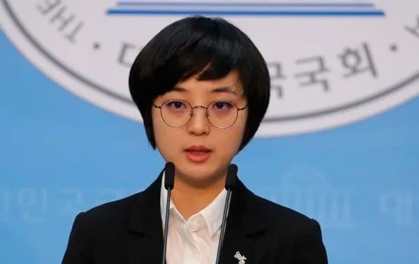 韩国正义党议员柳浩正（音译）
