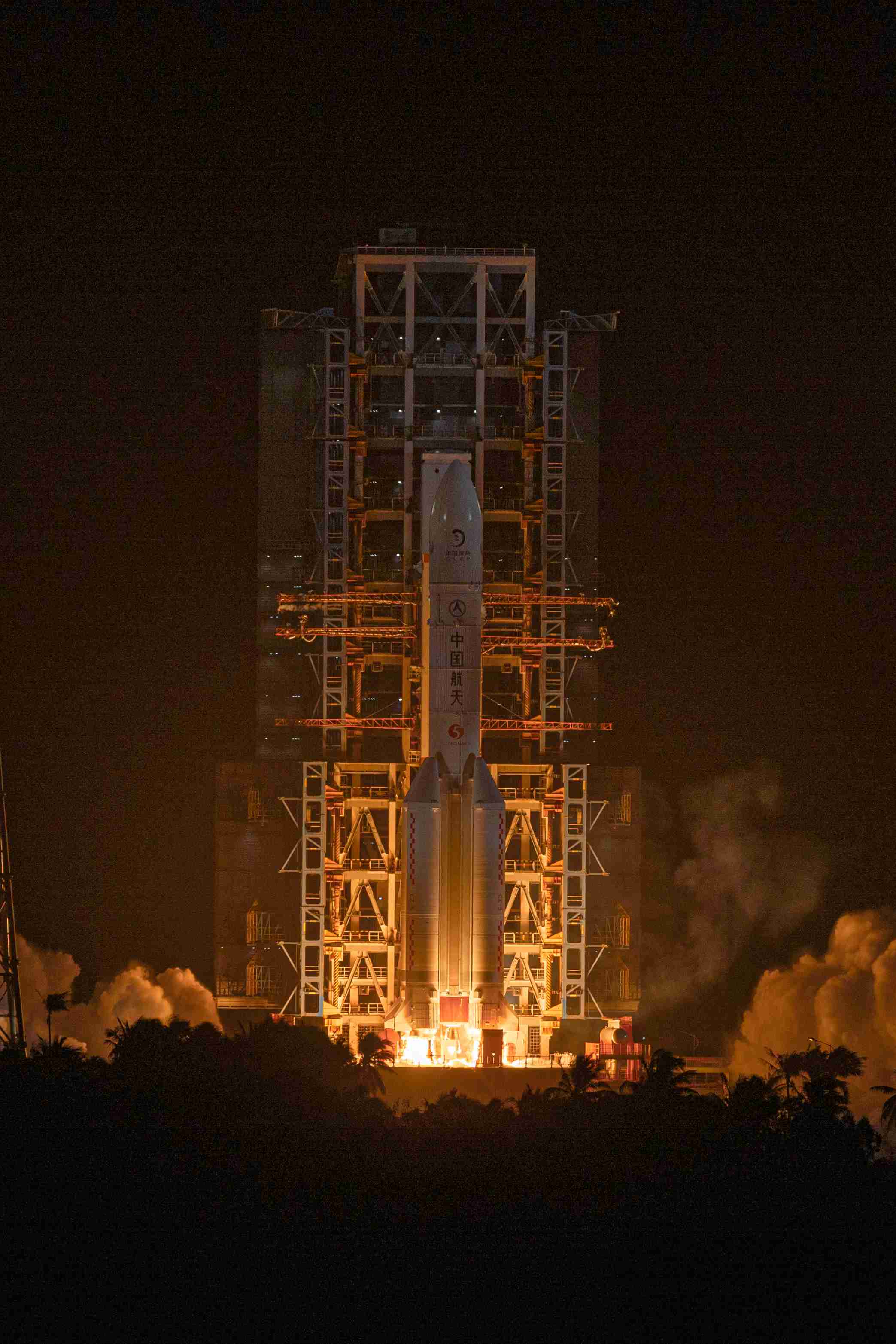2020嫦娥五号发射图片