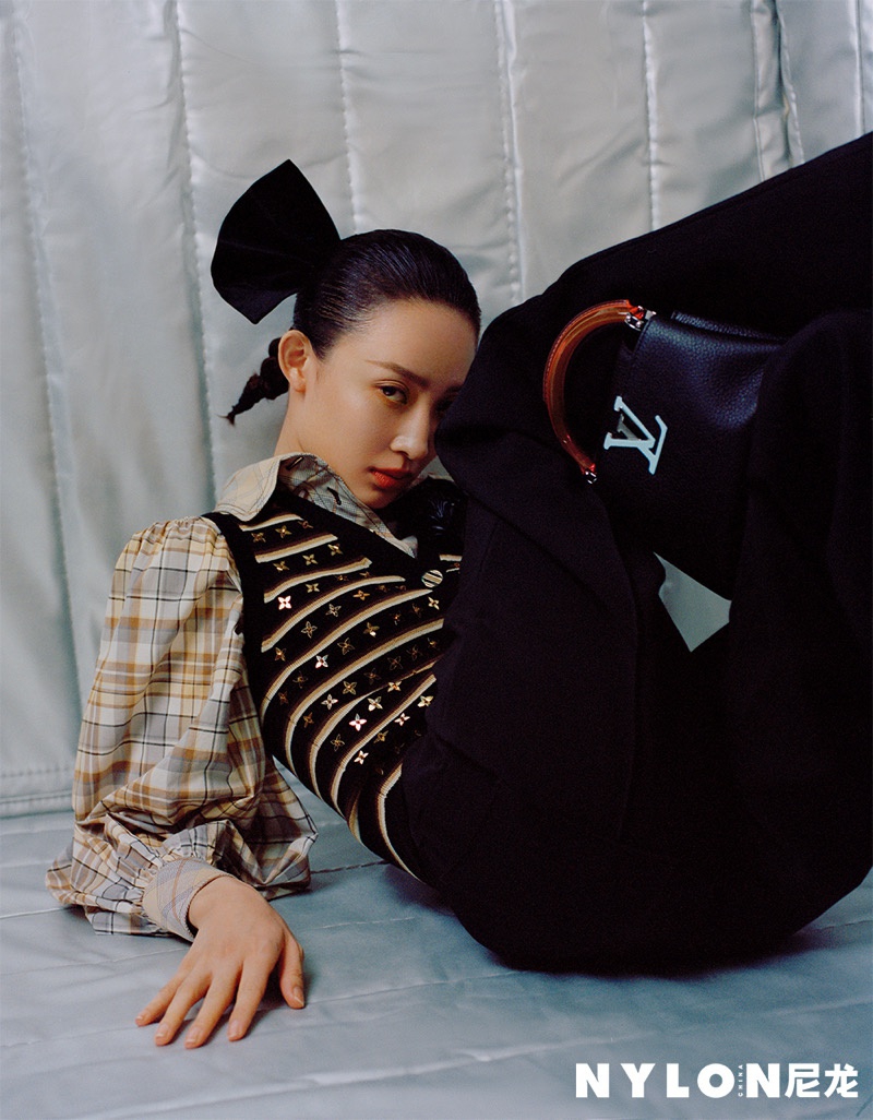 孙佳雨化身摩登女郎演绎复古时尚