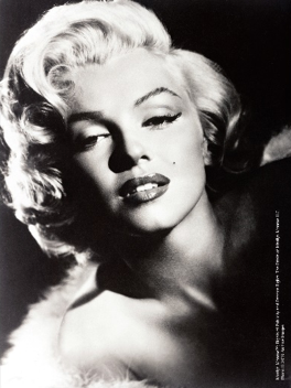 月亮美人与玛丽莲·梦露（版权所有：Photo by Sam Shaw © 2019 Sam Shaw Inc.）