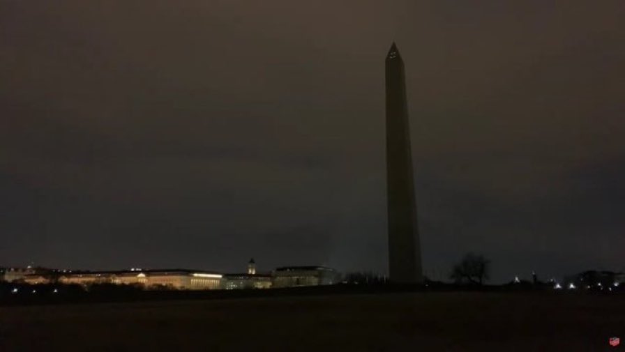 华盛顿纪念碑陷入黑暗（推特）