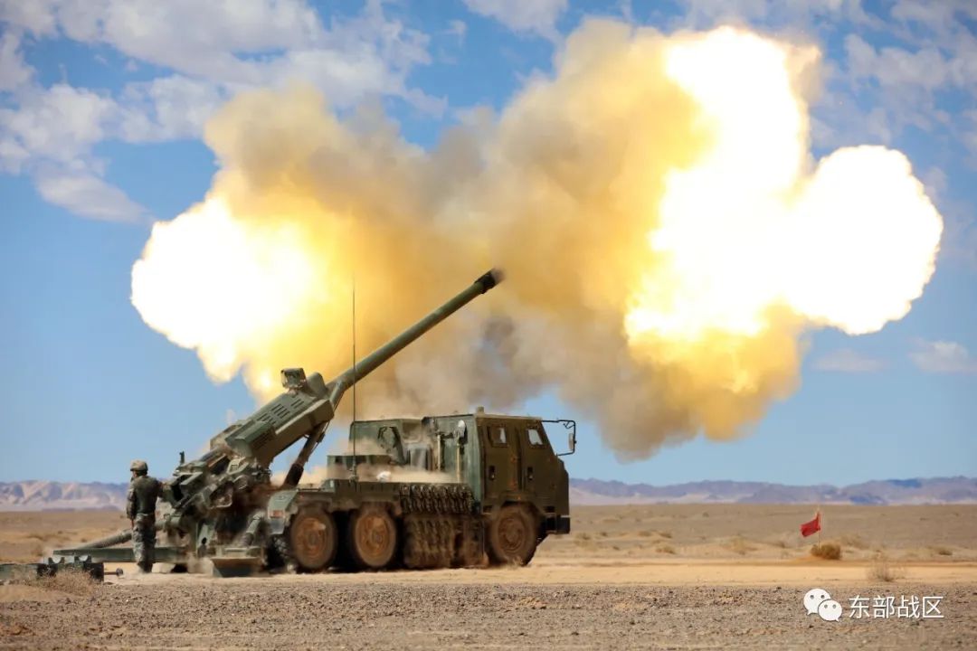 大漠亮剑!炮兵实弹射击高清大图来袭