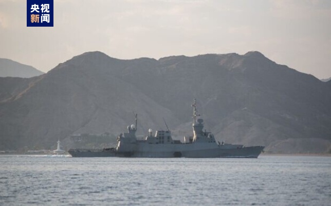 10月30日,一艘以色列军舰部署在以色列南部港口城市埃拉特附近海域