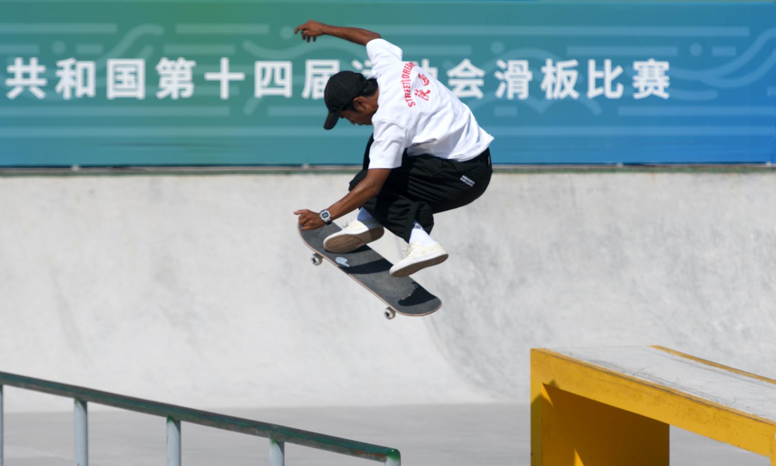  陕西滑板选手高群翔