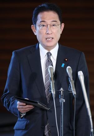 岸田2日在首相官邸接受采访