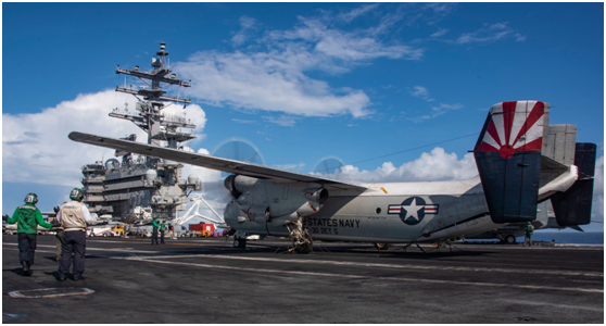 8月13日，美国海军“里根”号航母在菲律宾海出动舰载机训练