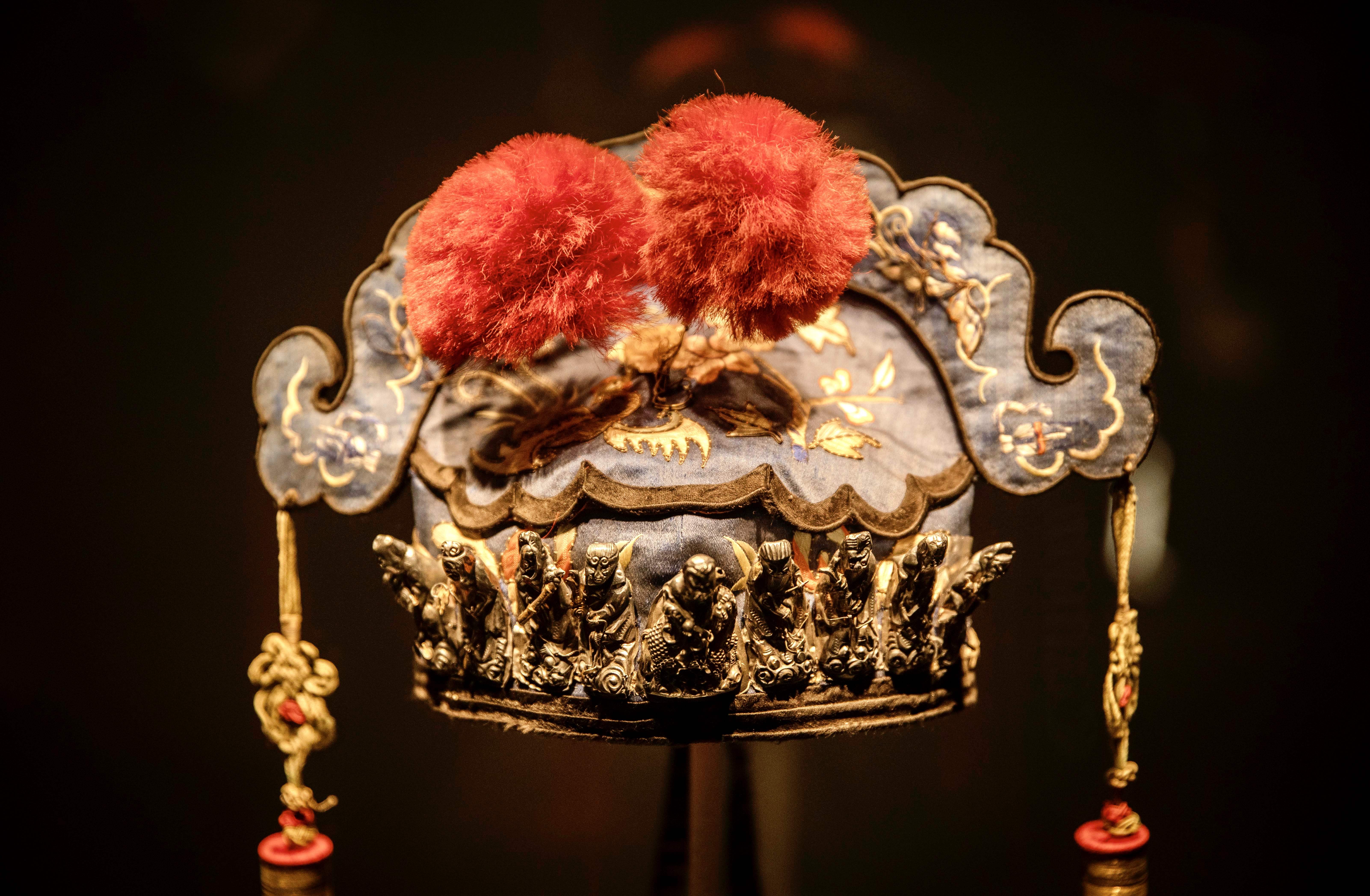 精致又可爱近代儿童传统服饰亮相山西考古博物馆