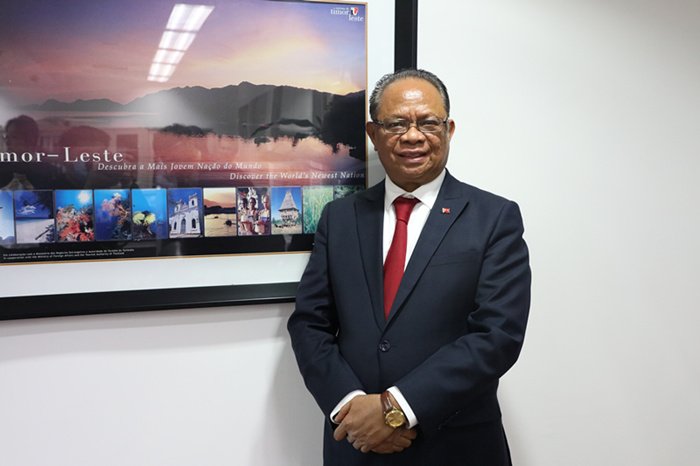 东帝汶驻华大使阿布朗·多斯·桑托斯近照。（季星兆/摄）