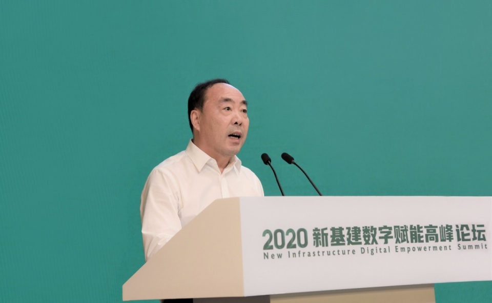 中共常州市天宁区委书记宋建伟主持论坛