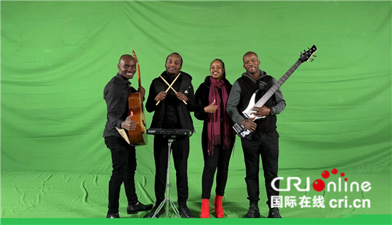 外国留学生组成一带一路乐队用歌声连接中国与世界