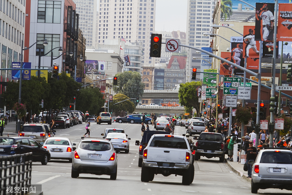 新媒增设右转交通信号灯后新加坡涉右转交通事故锐减约四成