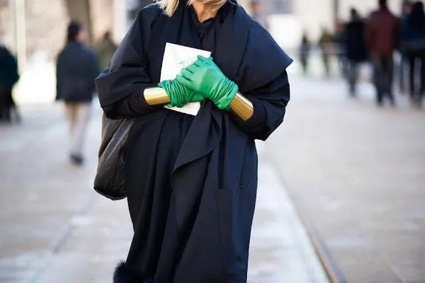 时装口袋里的杀手锏,难道你还没有这一双皮手套吗?