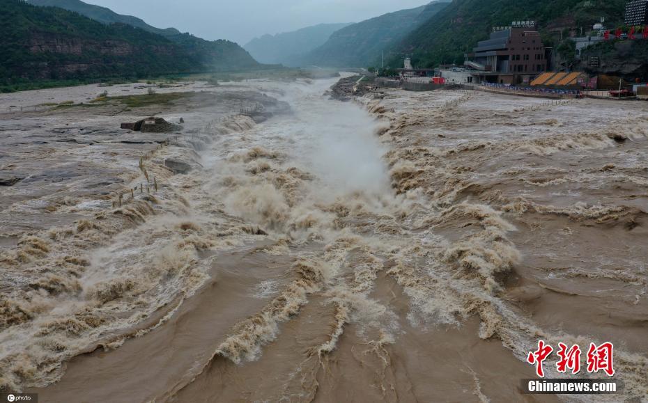 黄河壶口瀑布迎来今年入汛以来最大流量洪水