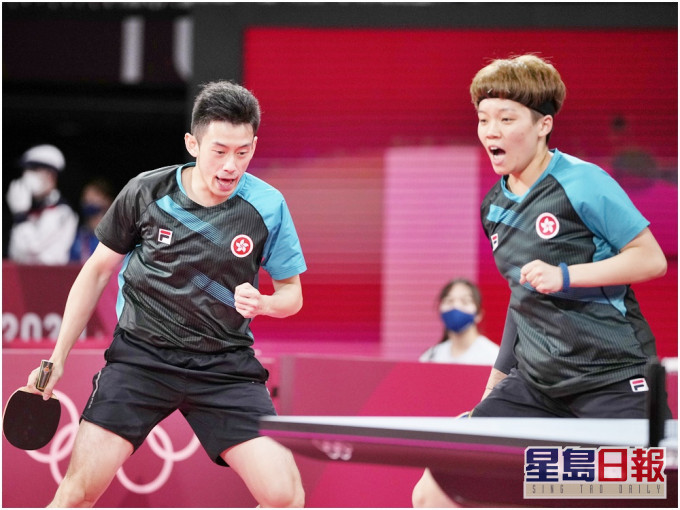 中国香港队乒乓球混双黄镇廷与杜凯琹击败匈牙利组合晋级8强.
