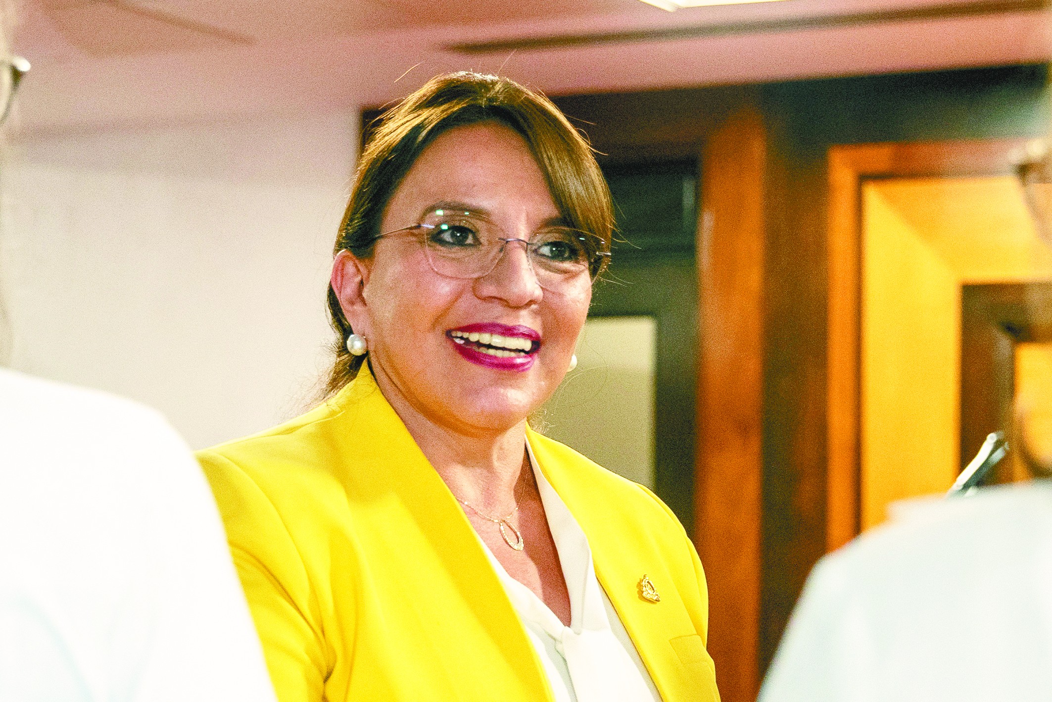 当地时间22日，洪都拉斯总统卡斯特罗抵达多米尼加参加伊比利亚美洲首脑会议。据洪都拉斯媒体报道，她有计划访华。（法新社）
