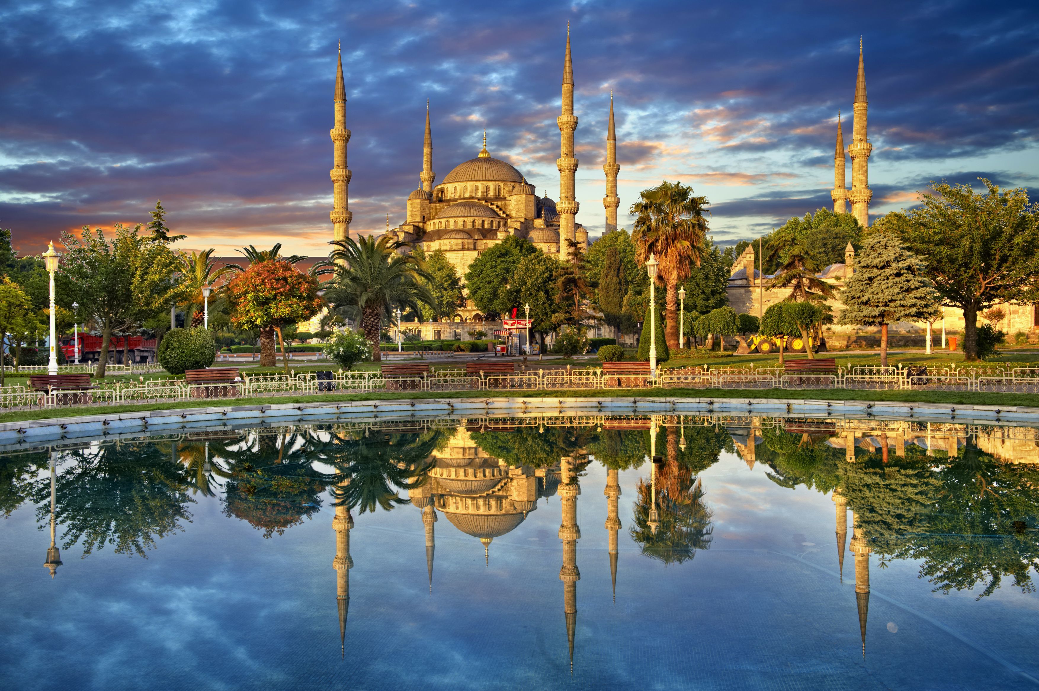 "云赏"世界风光,倒影中的静谧之美