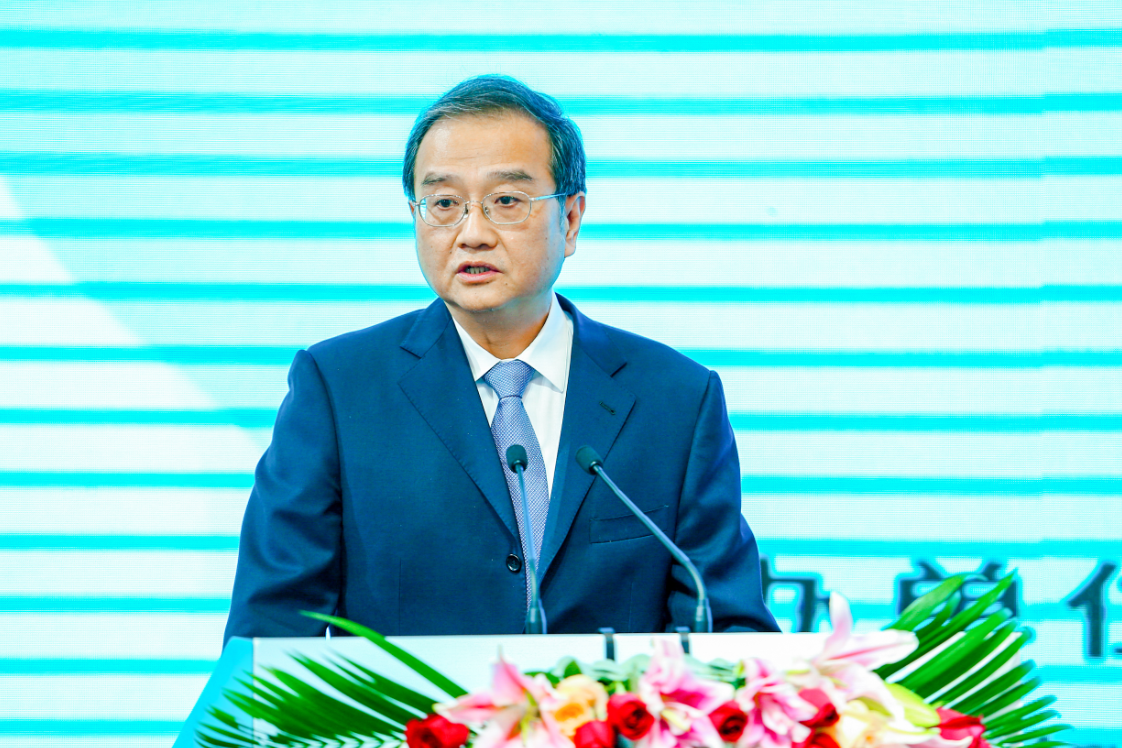 外交部部长助理邓励致辞