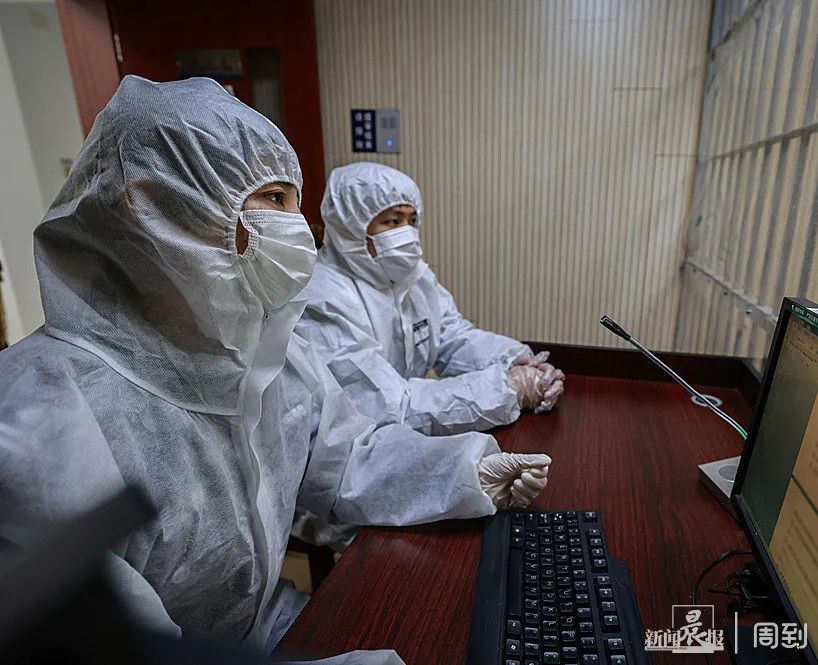 女警花坚守审讯一线25年:一个人要是说谎了,你就顺着他一直问…