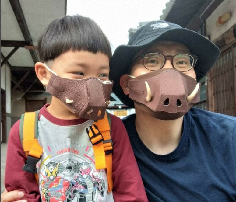 日媒 日本出售野猪形状口罩 并配有獠牙增加视觉冲击力 日媒 日本出售野猪形状口罩 并配有獠牙增加视觉冲击力