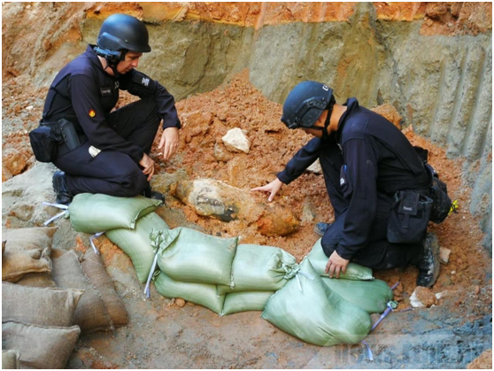 香港一工地内发现炸弹。图源：香港警方脸书账号