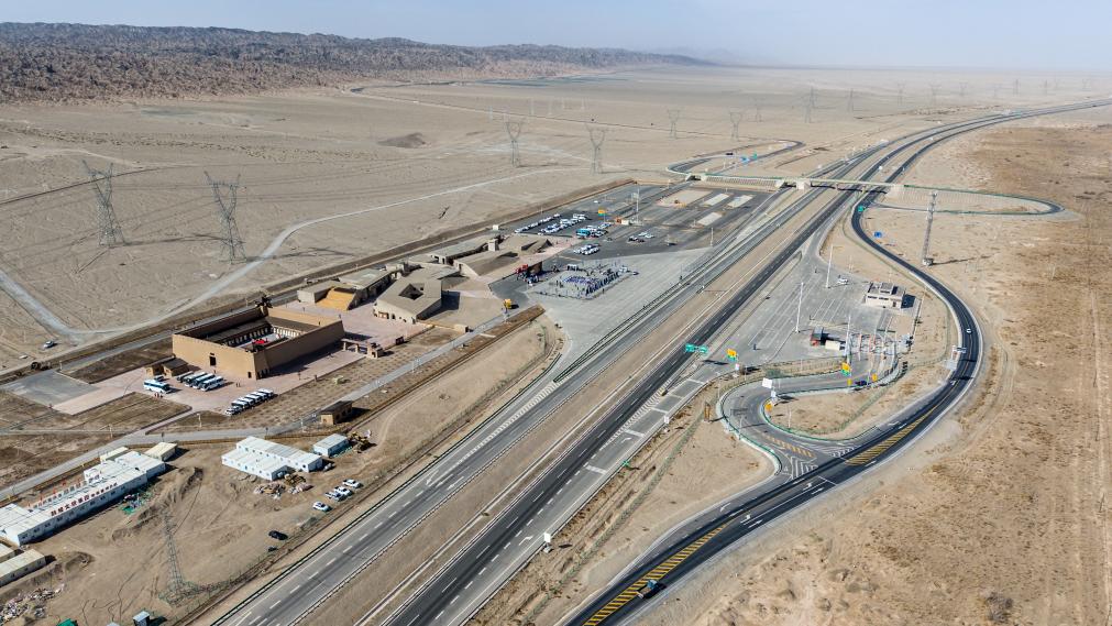 2025年4月29日拍摄的敦煌悬泉置遗址景区。新华社记者 郎兵兵 摄