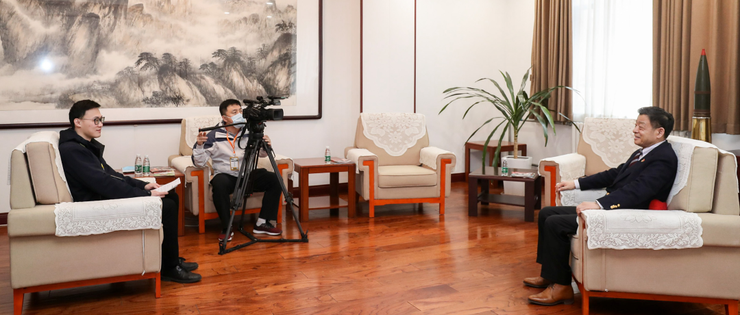 北京王府学校总校长王广发接受顶思专访