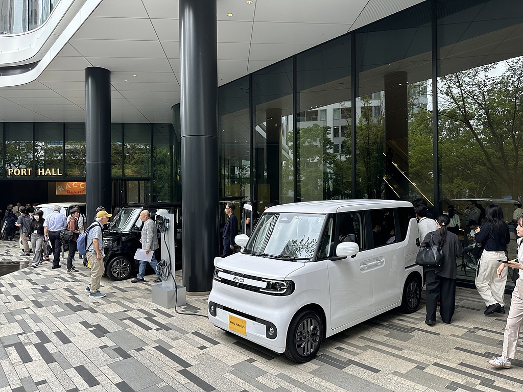 7月28日，中国车企在日本市场发布纯电K-Car，反响强烈。（视觉中国）