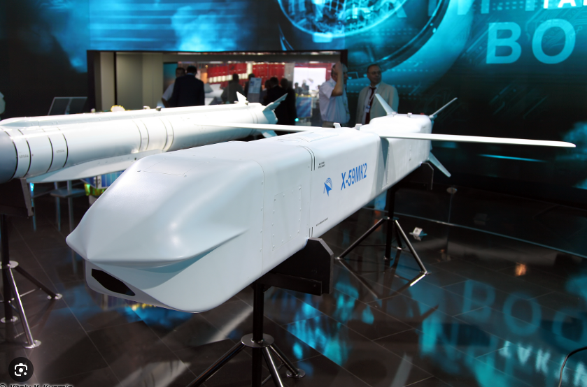 "苏-57发射kh-59mk2巡航导弹  资料图   图源:外媒