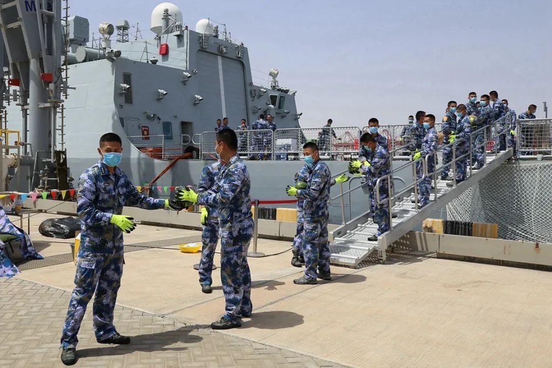 刚刚,海军第三十四批护航编队返回三亚军港!