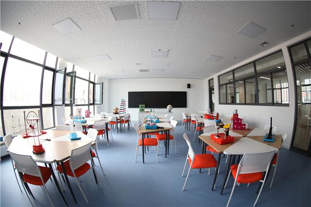 人大附中经开学校新校区 科技感满满