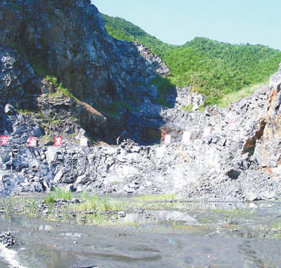 余村冷水洞矿山旧貌。安吉县委宣传部供图