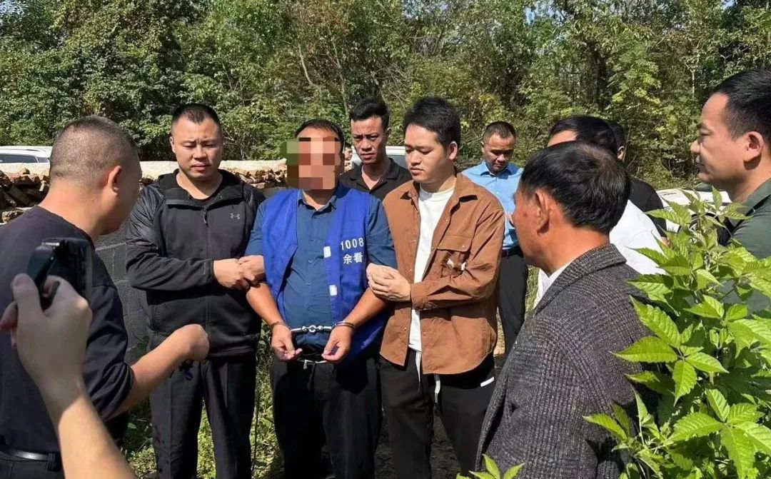 案件正在进一步办理中目前,嫌疑人江某已押回余干犯罪嫌疑人江某对所