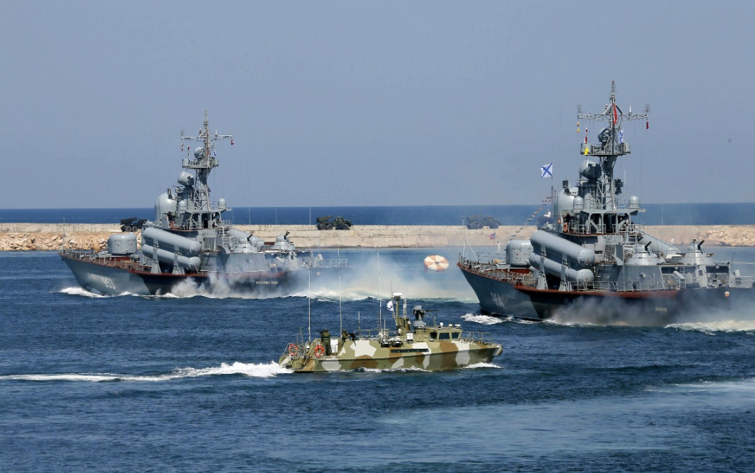 俄罗斯黑海舰队舰船（资料图）