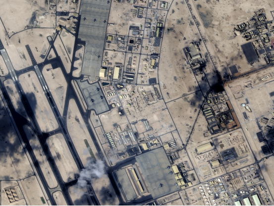 1月16日拍摄的卫星影像显示乌代德空军基地停有5架KC-135加油机