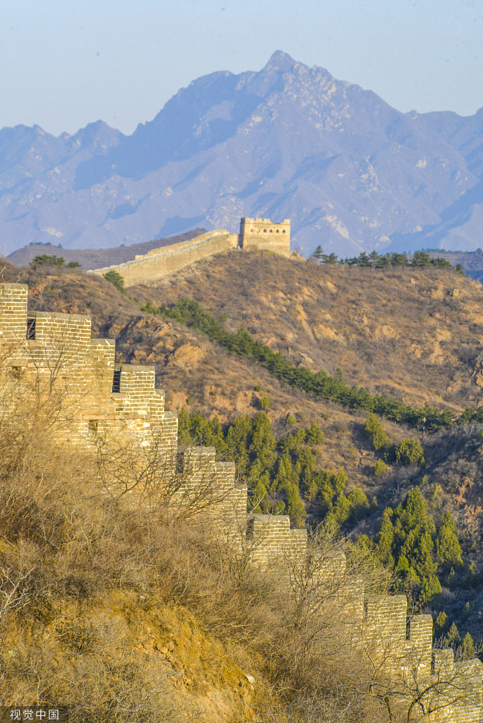 金山岭晨光盛景图图片