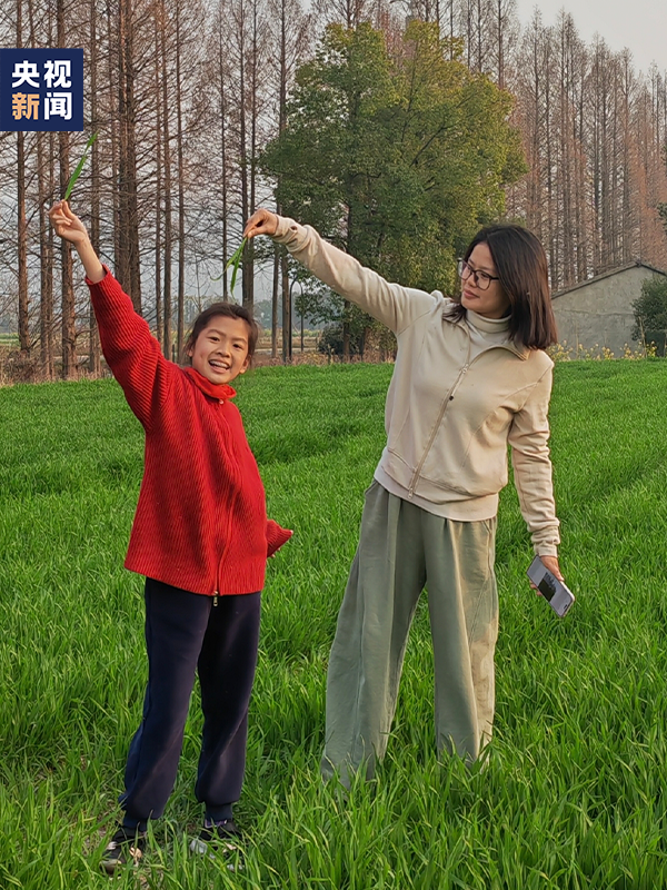 △小冯睿和妈妈