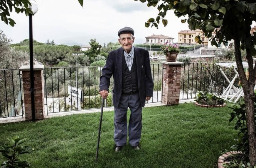 意大利长寿老人。图源：外媒