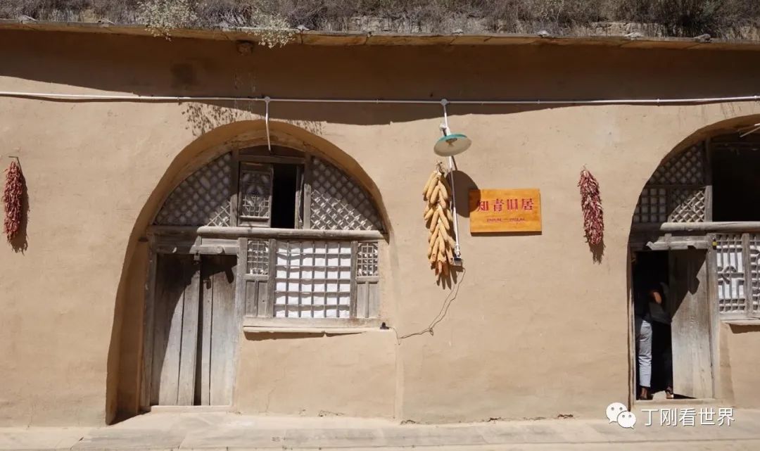 当年在梁家河插队的知青住过的窑洞。丁刚摄