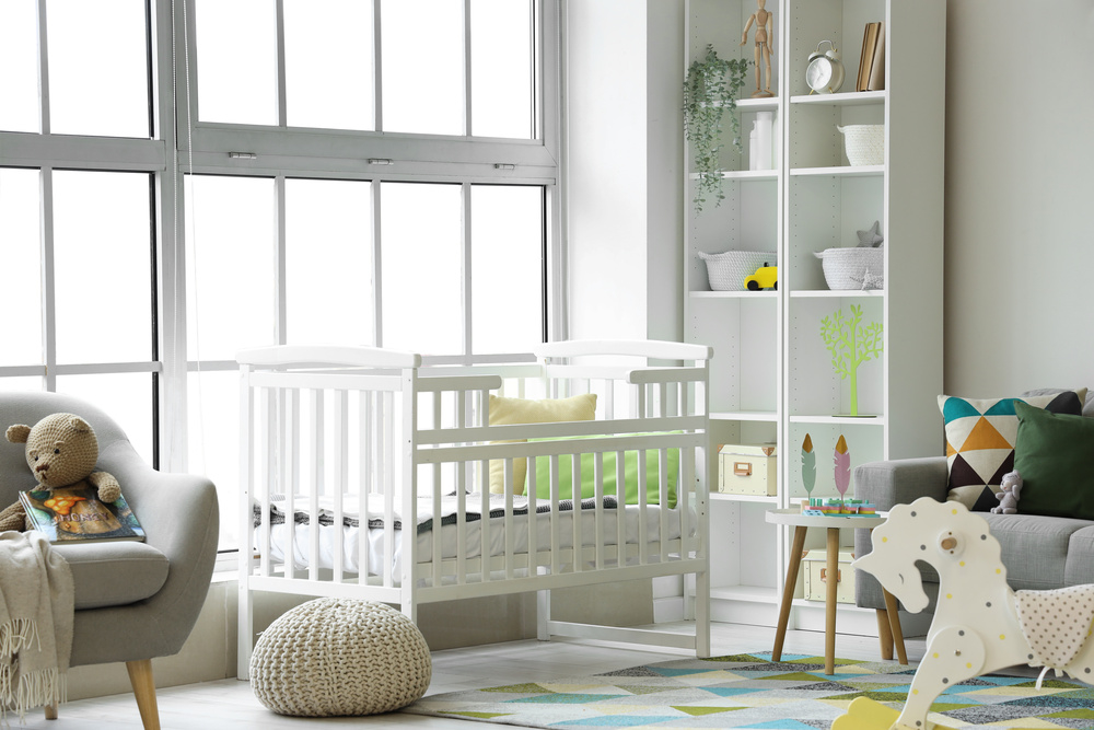 资料图:房间内的婴儿床 (IC Photo)