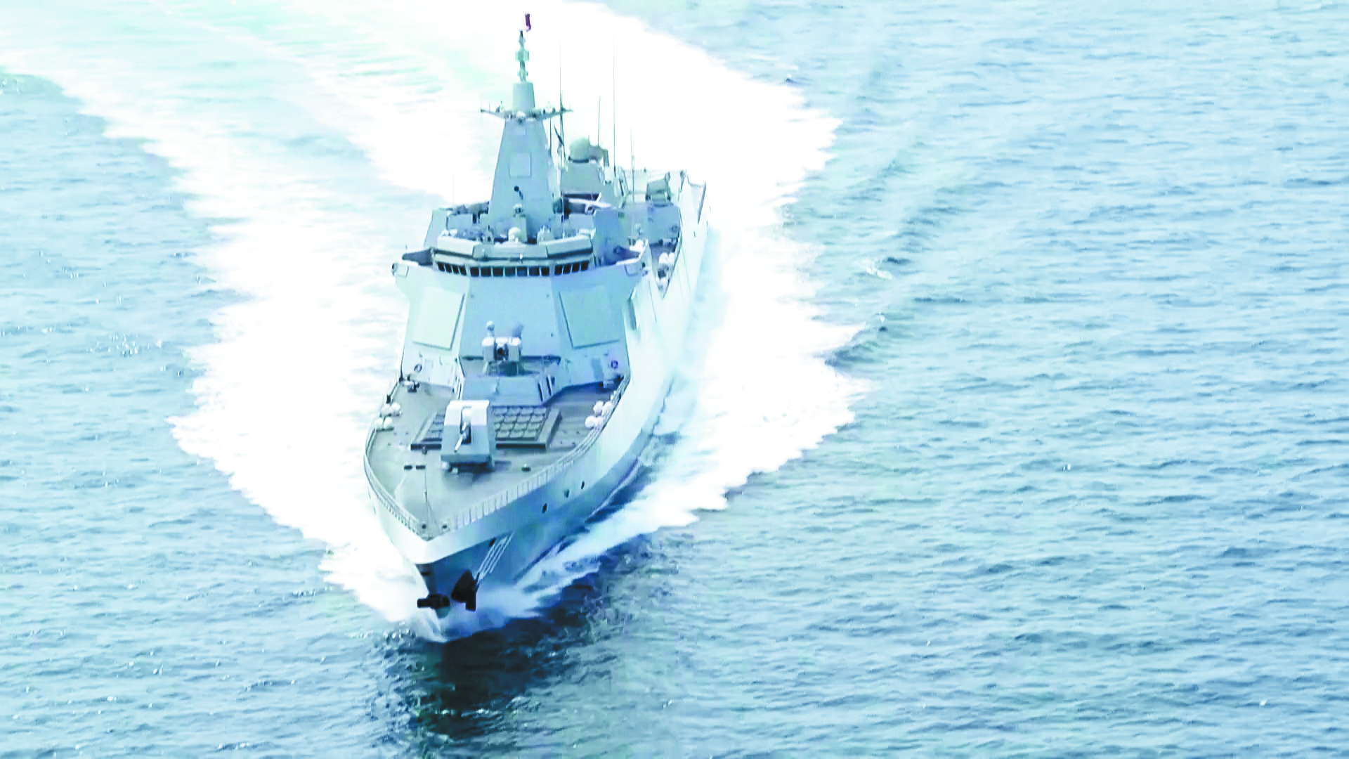 055型万吨驱逐舰首舰南昌舰（101）